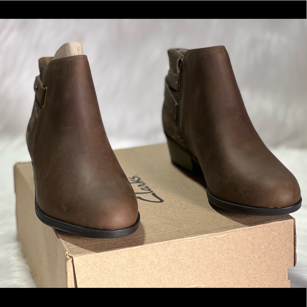 New Clarks Women's, Addiy Kara Ankle Boot - Picture 10 of 15